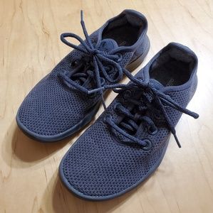 Allbirds Tree Runners in Charcoal Size 7